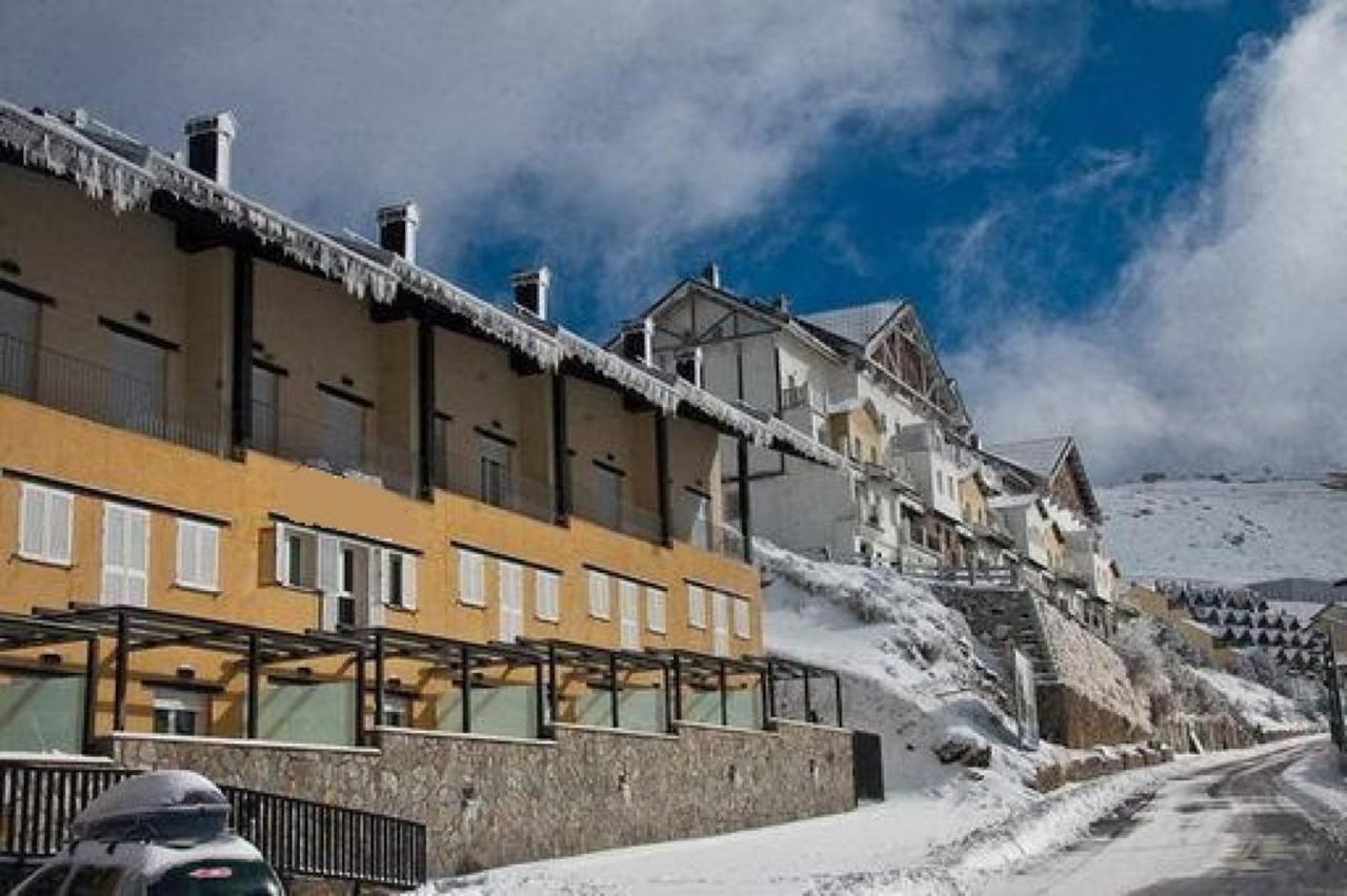 Vista Nevada Ski Lodge Sierra Nevada Exterior foto